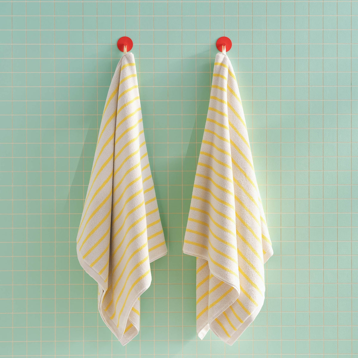 Super-Plush Set of 4 Bath Towel Bundle