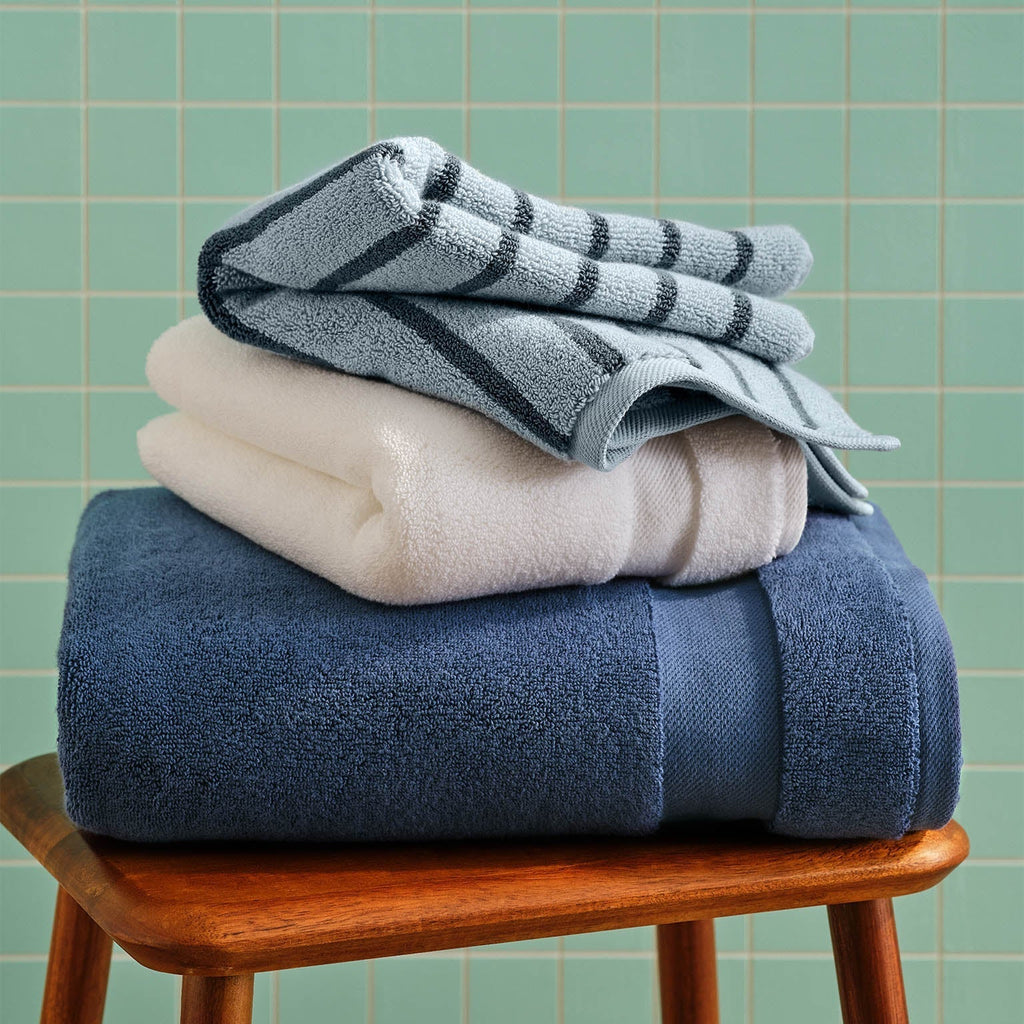 Super-Plush Set of 4 Bath Towel Bundle